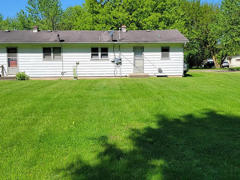 Back of unit