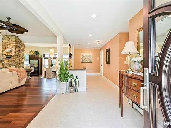 2nd image of 22 Center St