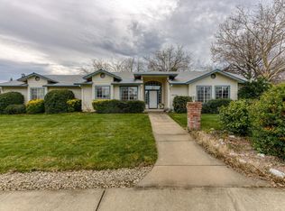 19431 Hollow Ln, Redding, CA 96003