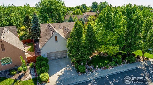 1st image of 4425 Chateau Dr