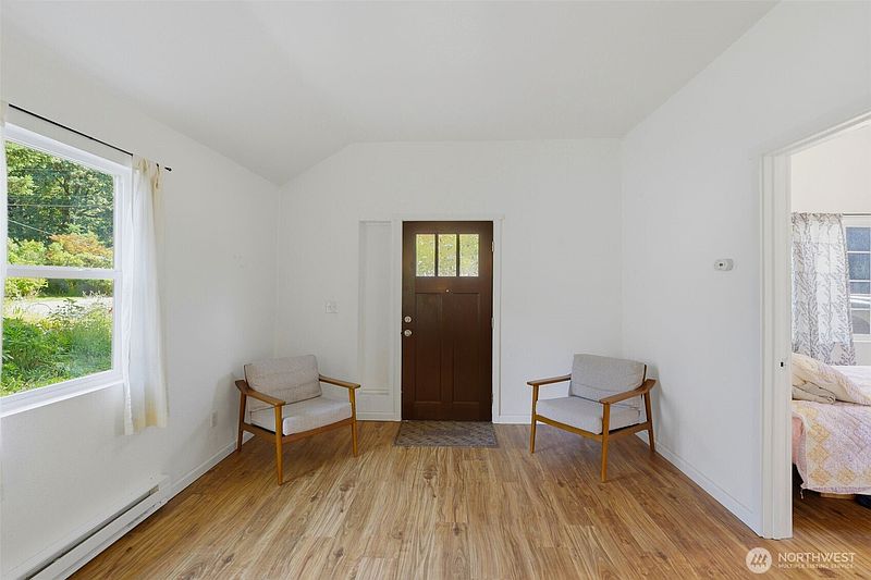4th image of 2831 Galloway Street SE