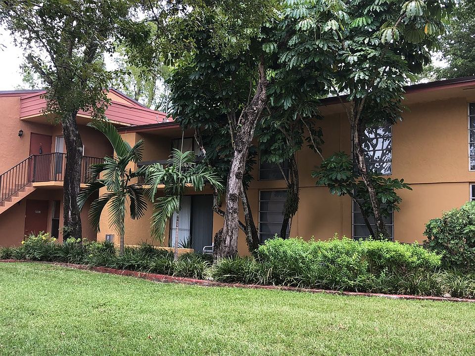 1st image of 4017 N University Dr #210
