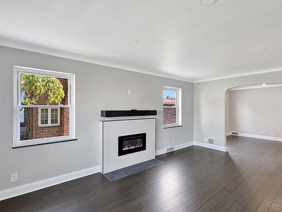 4th image of 1535 Shenandoah Ave