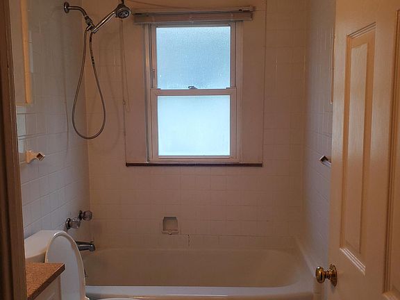 5th image of 79 Park Ave Floor 1