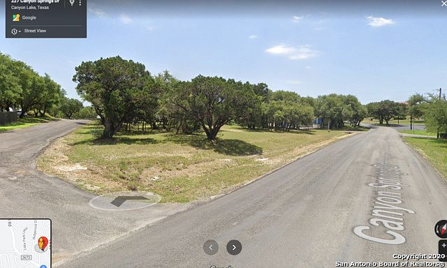 1st image of 200 Canyon Springs Dr