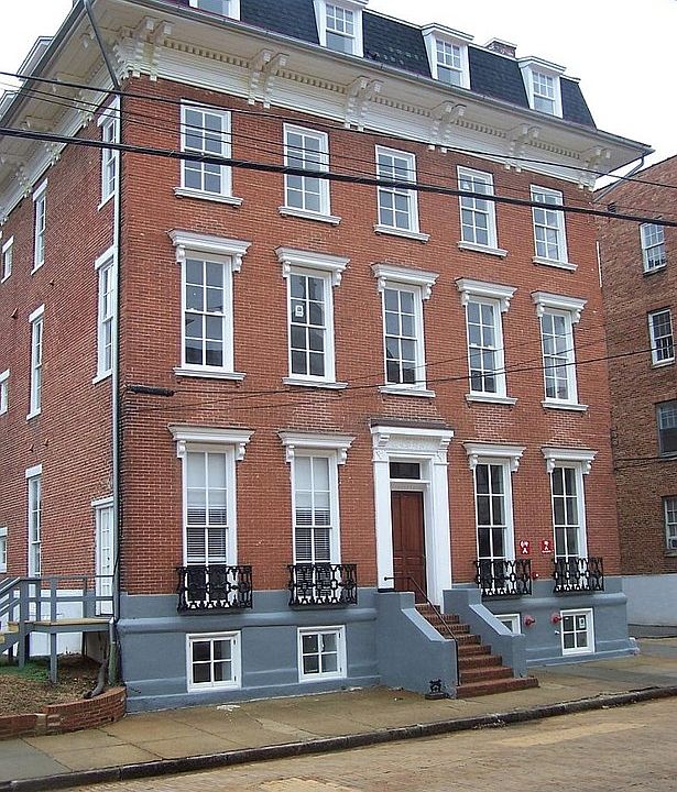 1st image of 8 Maryland Ave APT 2D