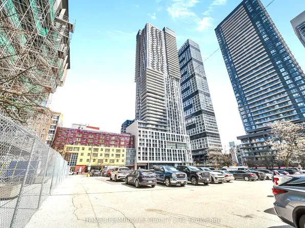 251 Jarvis St #3512, Toronto, ON M5B 0C3