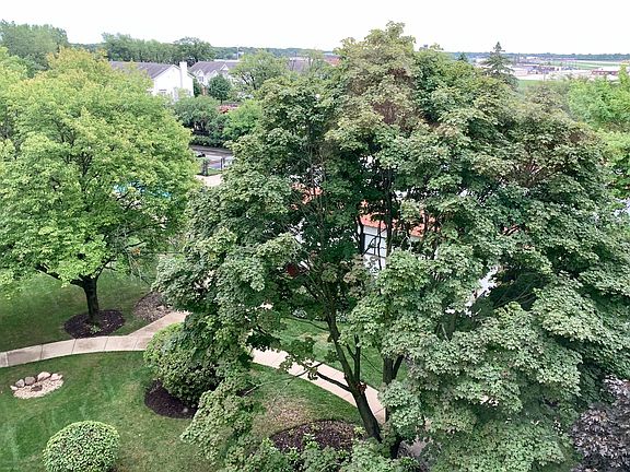 4th image of 450 Plum Creek Dr #5053
