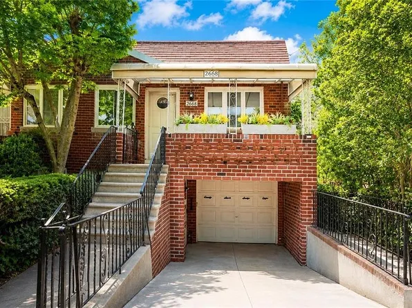 2668 E 23rd St, Brooklyn, NY 11235