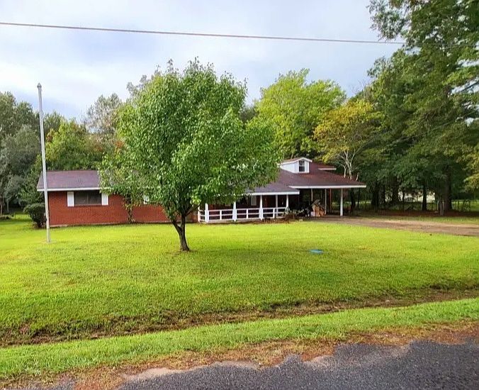 2nd image of 110 Oliece Dr