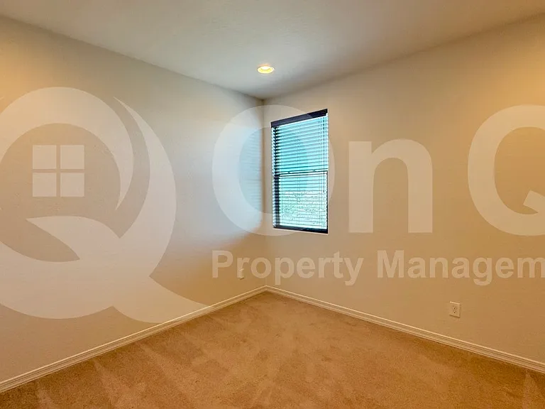 9707 W Patrick Ln — Photo 19