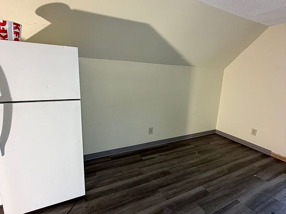 4th image of 80 Robbins St APT 5