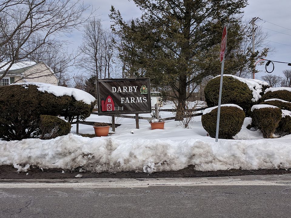 1st image of 8055 Pickett Ln