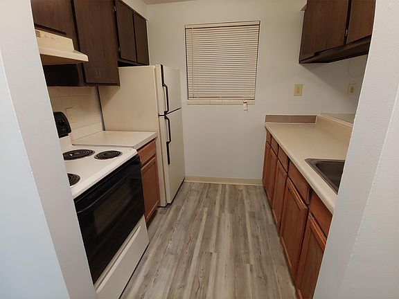 3rd image of 1871 Turner Blvd APT D