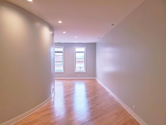 3rd image of 1330 N Milwaukee Ave #2
