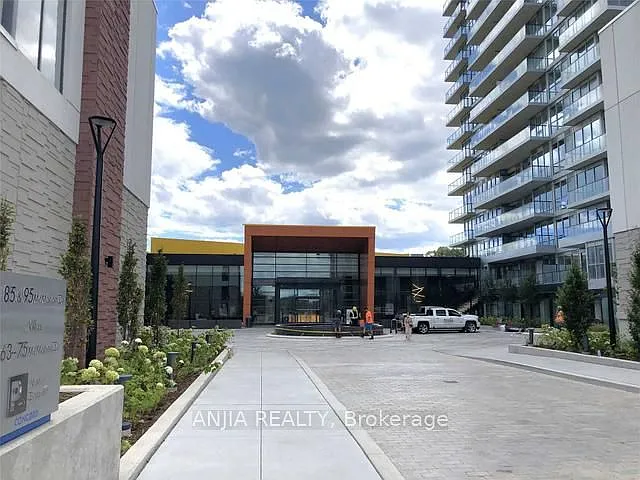 95 McMahon Dr #2106 — Photo 1