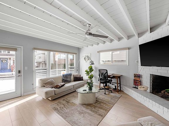 5th image of 115 31st St