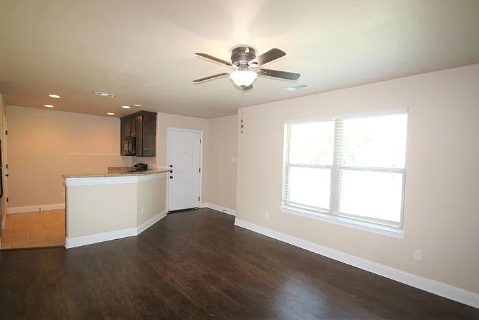 131 Sunburst Ct — Photo 5