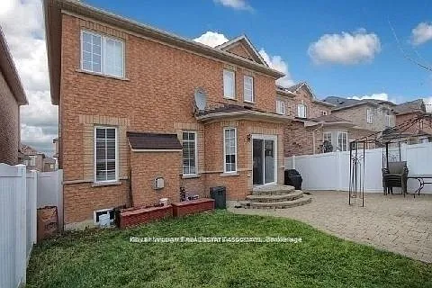 155 Johnswood Cres #BASEMENT — Photo 7