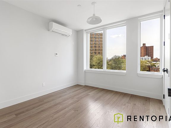 5th image of 922 Dekalb Ave Unit 2H