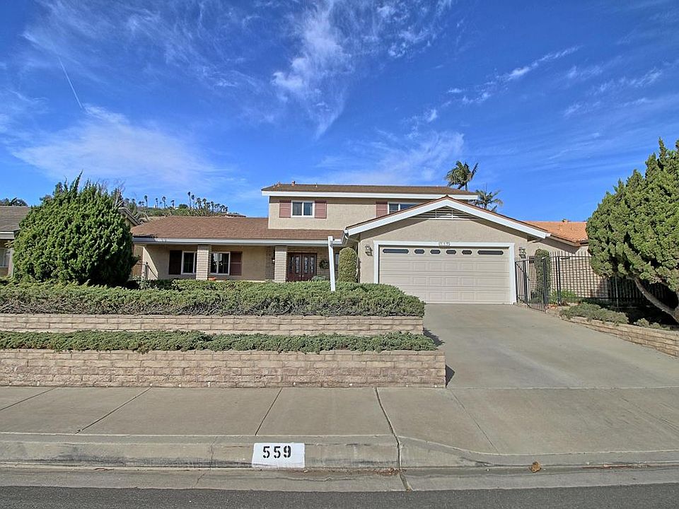 1st image of 559 Calle Higuera