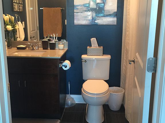5th image of 4846 N Clark St APT 502N