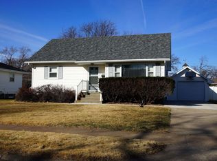 2762 Star Ln, Columbus, NE 68601