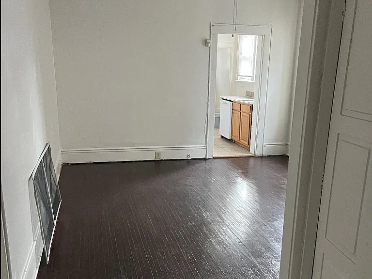 1337 E Long St — Photo 14
