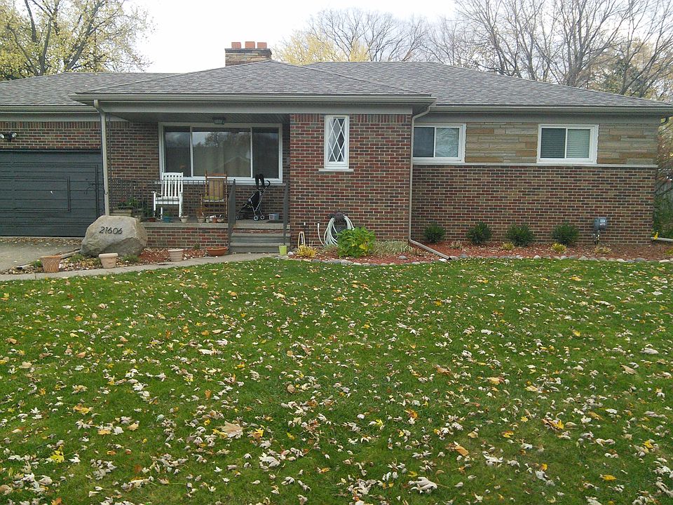 1st image of 21606 Yale St