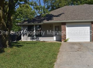 3179 NW Mill Dr, Blue Springs, MO 64015