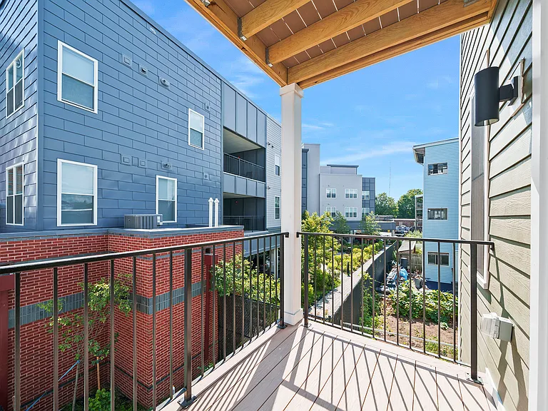 180 Norfolk Ave #2 — Photo 6