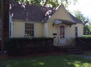 1406 S Galena Ave, Dixon, IL 61021
