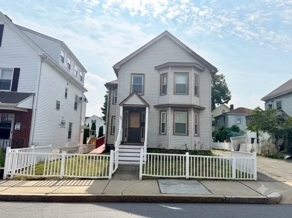 268 Newton St, Waltham, MA 02453