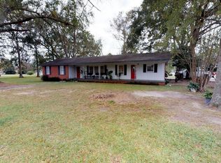 204 Dogwood Cir, New Augusta, MS 39462
