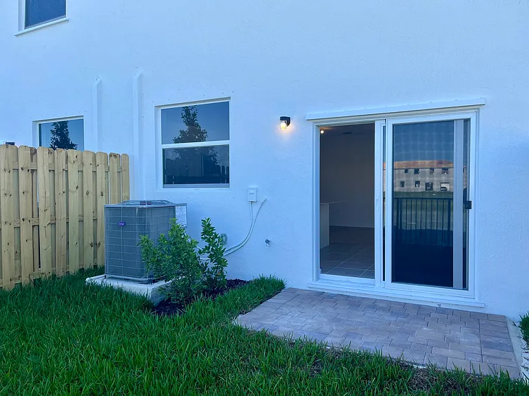 2776 SE 26th Ave — Photo 19