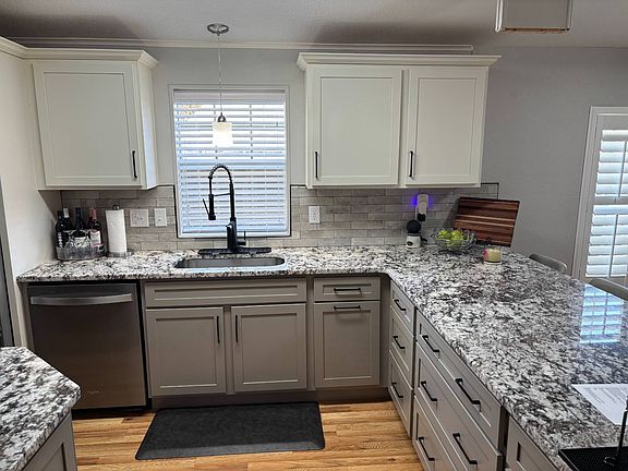 4th image of 264 Bearwoods Ct #264