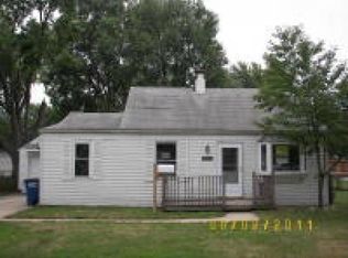 33745 Fernwood St, Westland, MI 48186