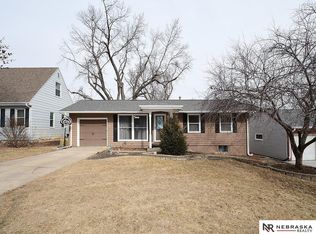 7708 Lakeview St, Ralston, NE 68127