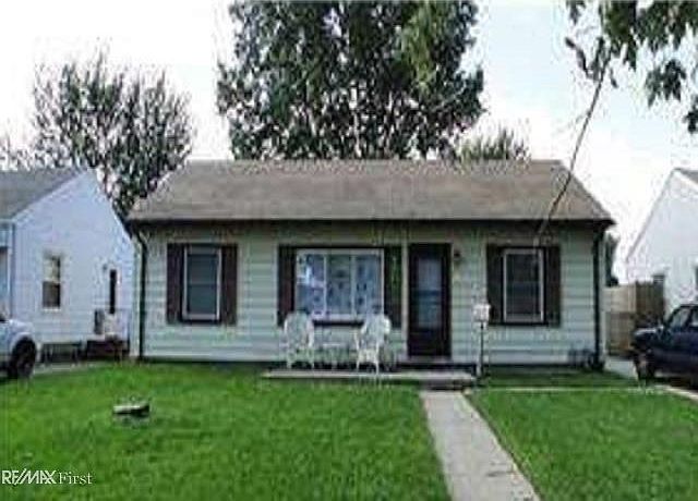 1st image of 26319 Woodmont St