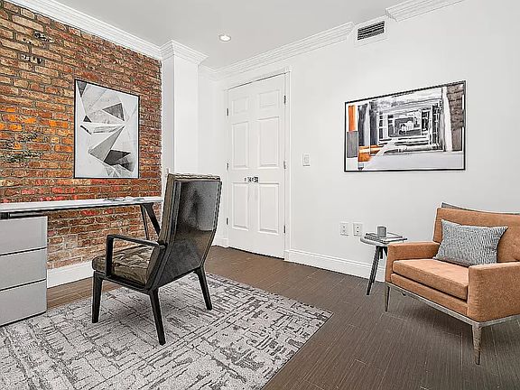 4th image of 326 E 4th St #1AA