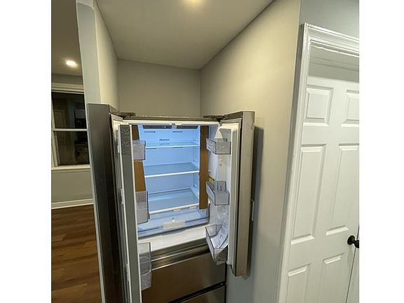 4th image of 1926 Naylor Rd SE APT 1