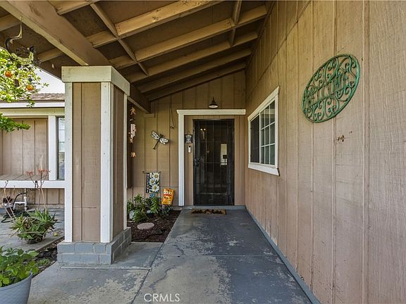 3rd image of 1418 Nut Tree Rd
