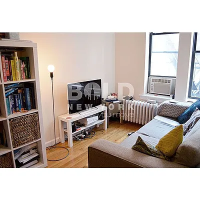 Rented by Bold New York | media 16