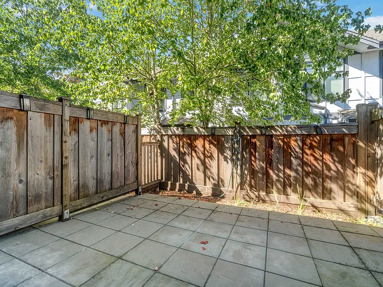 5048 Savile Row #D270 — Photo 24