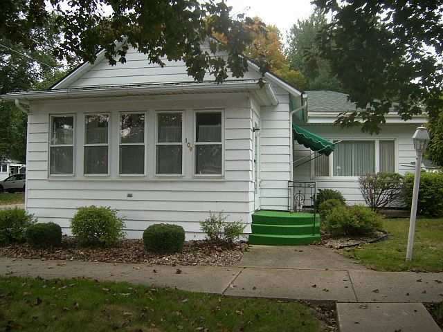 1st image of 109 E Stanton St