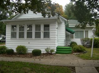 109 E Stanton St, Streator, IL 61364