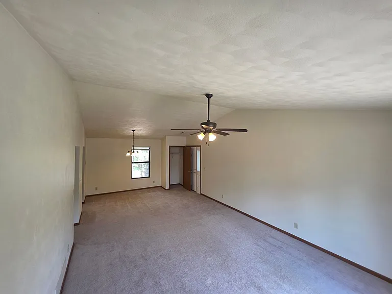 6297 Garrett Ln — Photo 11