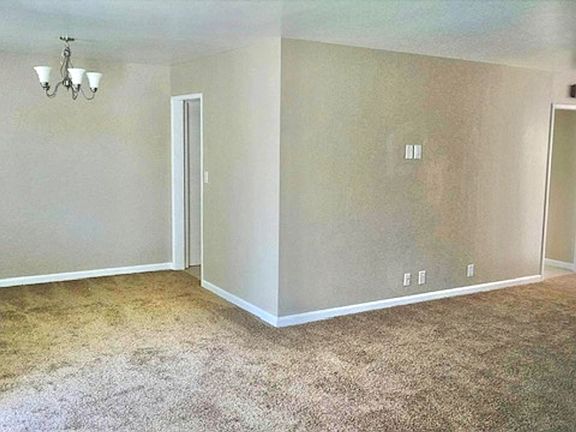 5th image of 145 Manhattan Dr