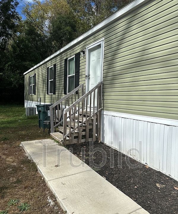 1st image of 115 Loucada Ct