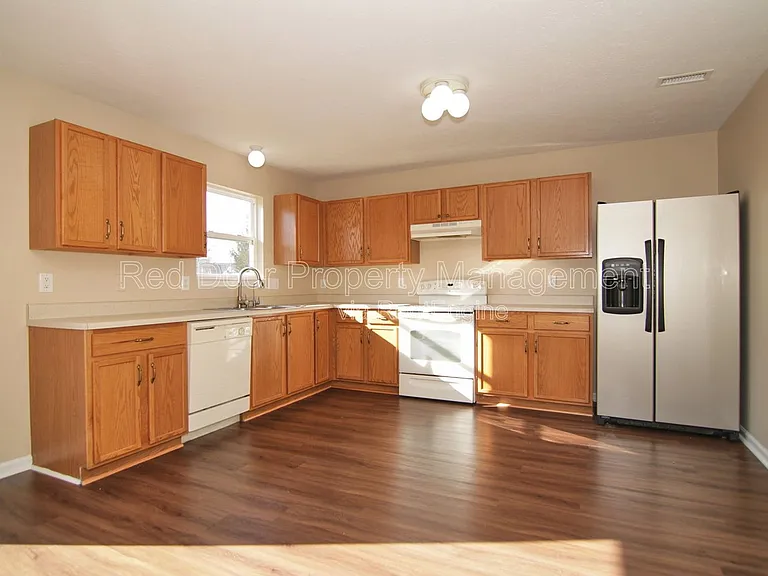 12419 Deerview Dr — Photo 6